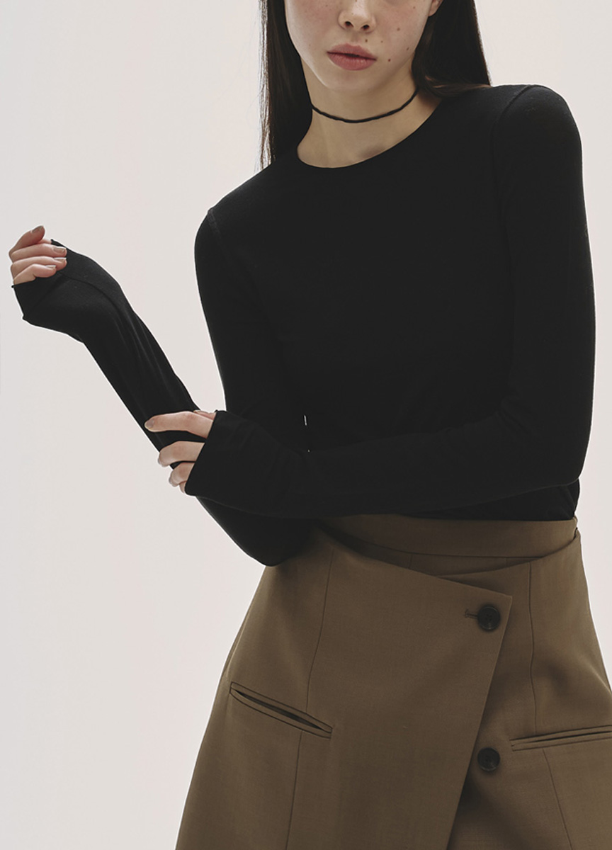 後領挖背親膚上衣